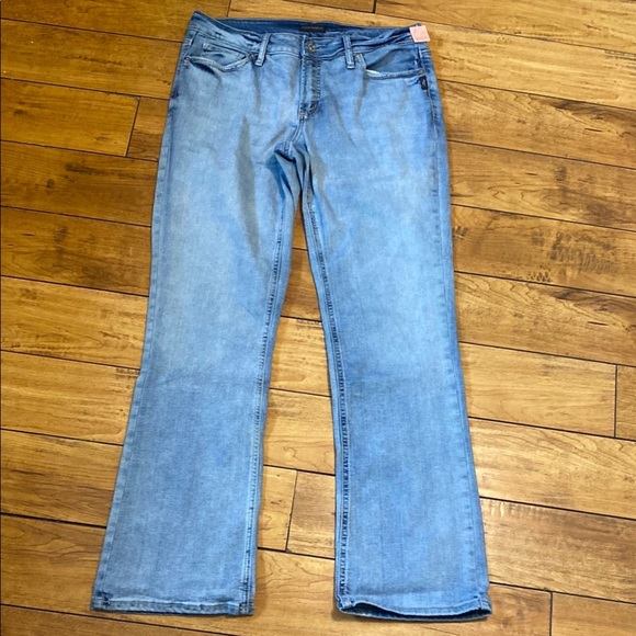 Silver Jeans Elyse slim boot jeans - Picture 1 of 6